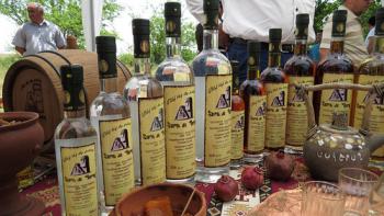 Тутовая водка