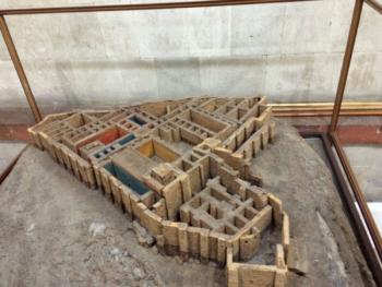 Макет крепости Эребуни