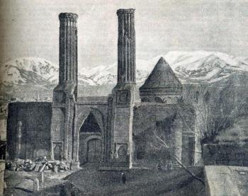 Древний Армянский храм в Эрзеруме, превращённый турками в арсенал