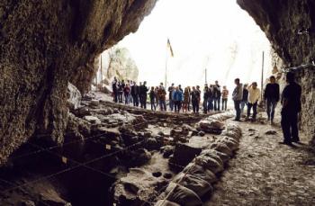 пещера Арени