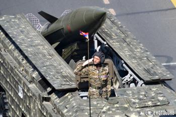 Парад к 25-летию