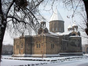 Св. Эчмиадзин: Ситуация в Константинопольской патриархии ААЦ и заявление Г. Бекчяна будет обсуждаться 20 февраля