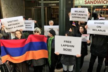 Акции протеста организованы перед дипломатическими представительствами Беларуси в США