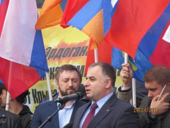 Юра Навоян митинг