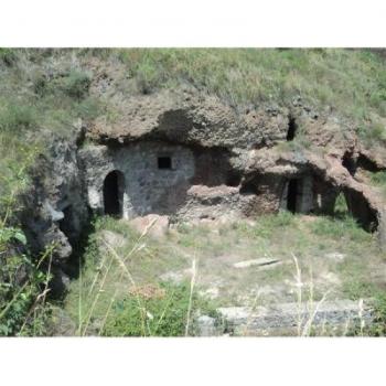 Хндзореск пещеры