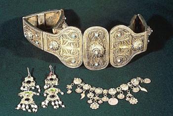 ювелирные изделия