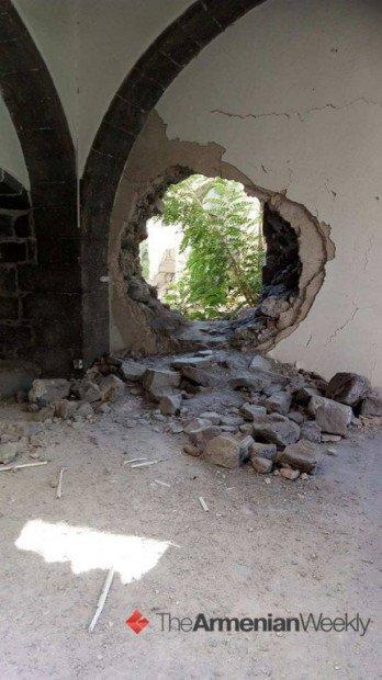 осквернена церковь в Диарбекире