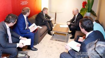 Карен Карапетян обсудил с президентом Швейцарии возможности реализации совместных бизнес-программ