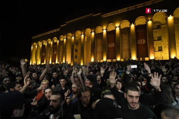 беспорядки в Тбилиси