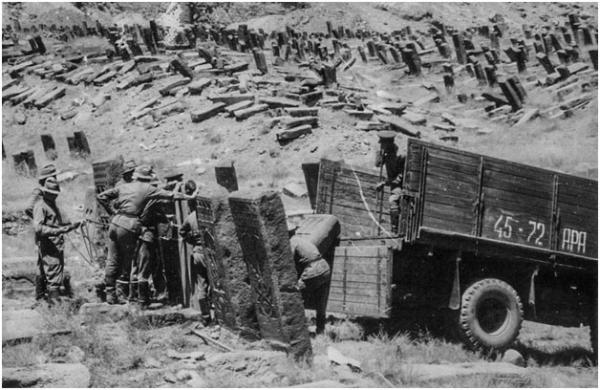 хачкары Джуга спасение