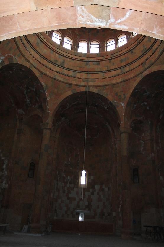 храм в Степанакерте