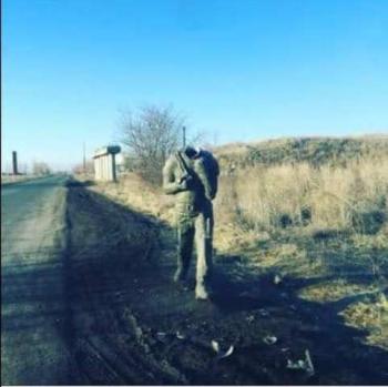 памятник Пашиняну без головы