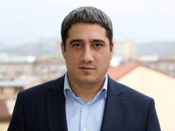  Депутат от правящего в Армении блока резко раскритиковал власти 