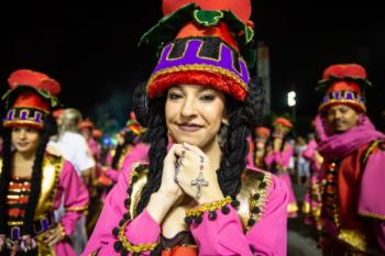 армянское шоу на бразильском карнавале