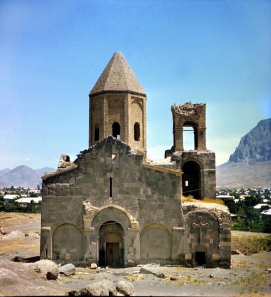 Церковь Сурб Карапет в Абракунисе
