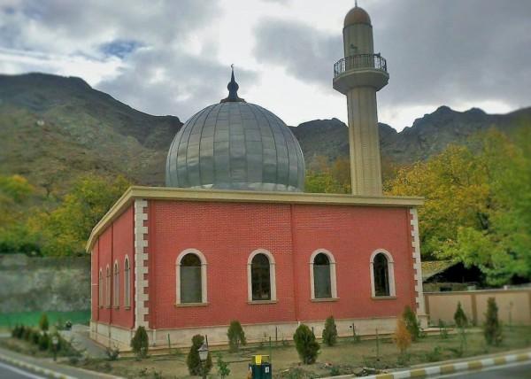 Мечеть открытая в 2014 году на месте снесенного храма Сурб Товма в Агулисе