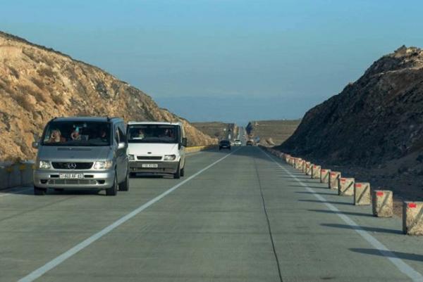 Микроавтобус, направлявшийся из Армении в Москву, попал в аварию под Ростовом