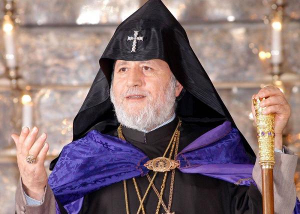 Католикос считает, что «История армянской церкви» продолжит преподаваться в школах
