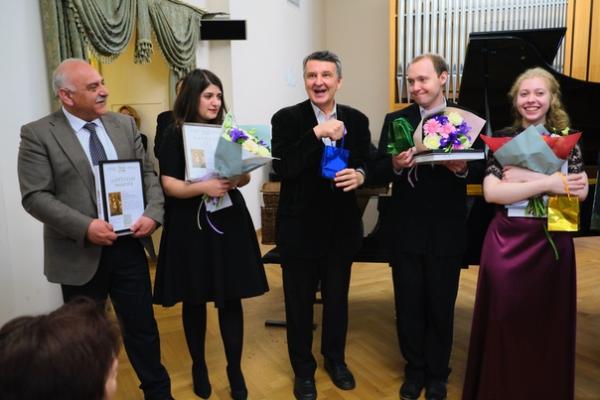 награждение Гаяне Асланян