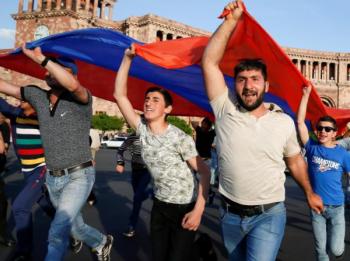 протесты Армения