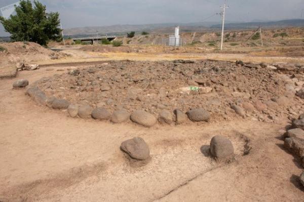 раскопки Верин Навер