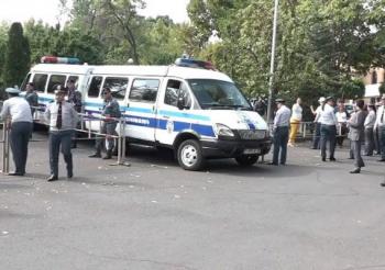 Шенгавитский суд полицейские машины